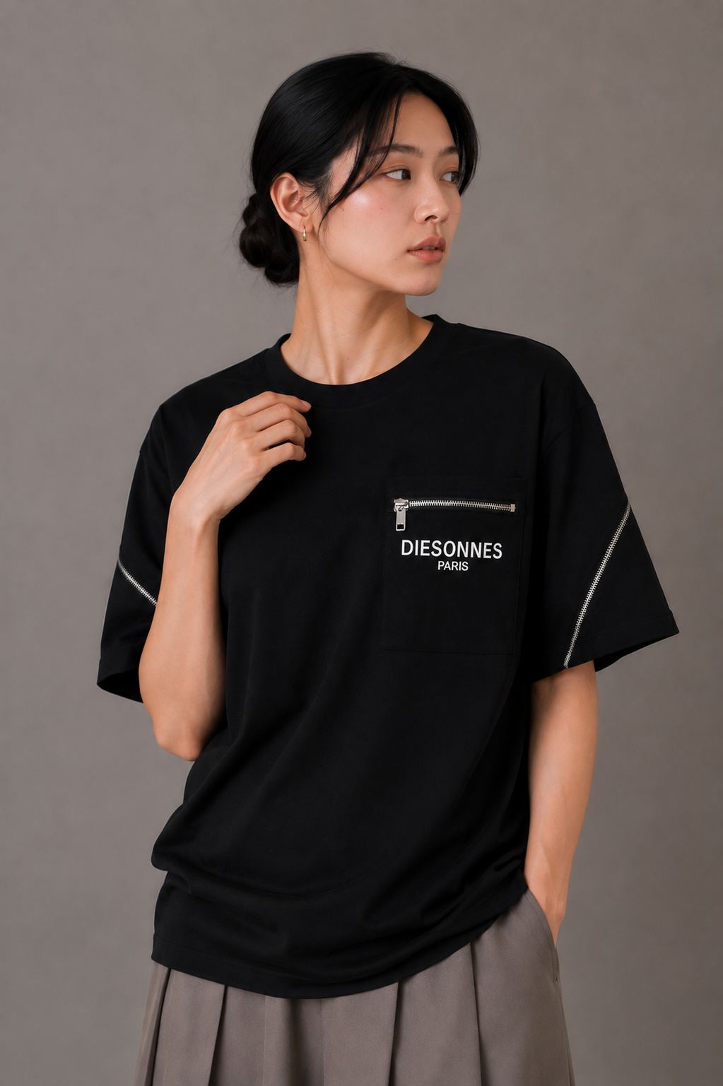 Contour Zip Tee BLACK [UNISEX]