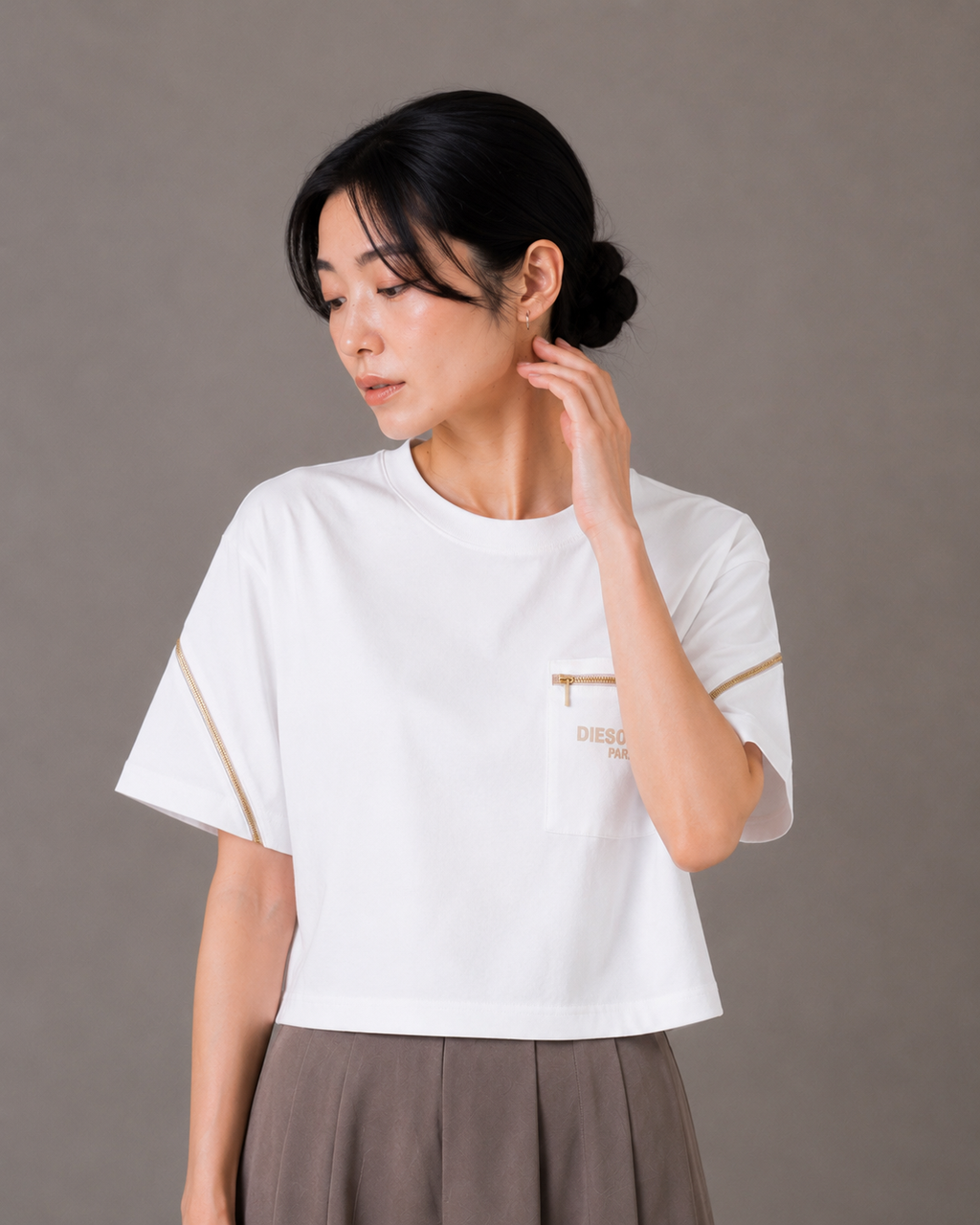Contour Zip Tee WHITE [WOMEN'S]