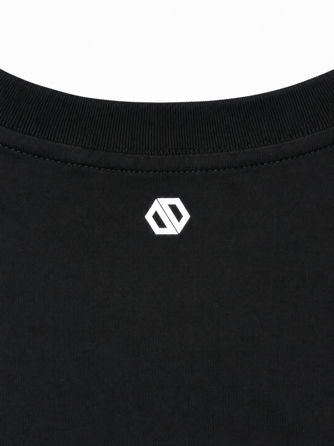 Parallel Zip Tee BLACK [UNISEX]